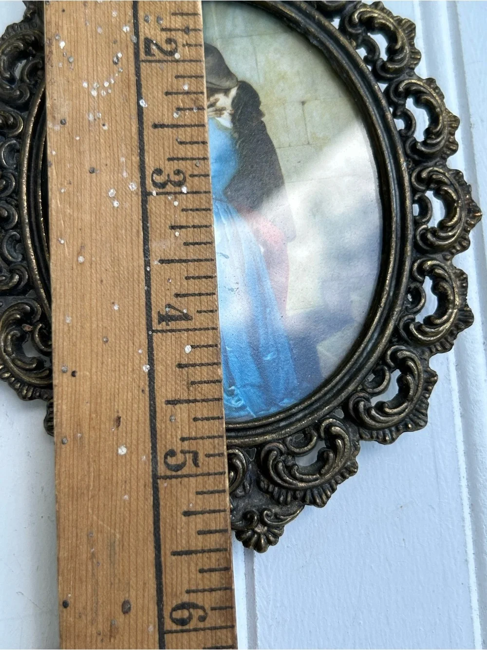 Vintage Art Ornate Oval Picture Frame Gold-Toned  The Kiss Italian Mini 6x8